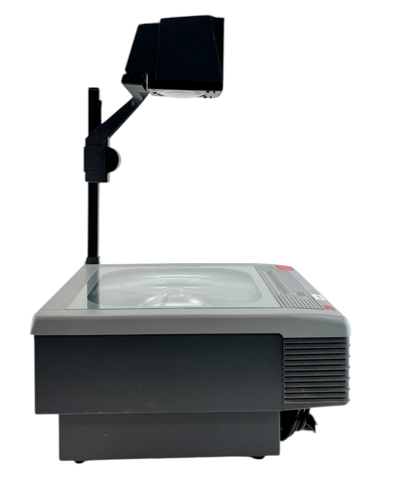 3M 9100 Overhead Classroom Projector w/ 1x Bulb