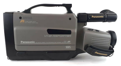 Panasonic AG-188-P VHS Reporter Movie Camcorder w/ Case,  2x Batteries, Light