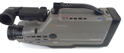 Panasonic AG-188-P VHS Reporter Movie Camcorder w/ Case,  2x Batteries, Light