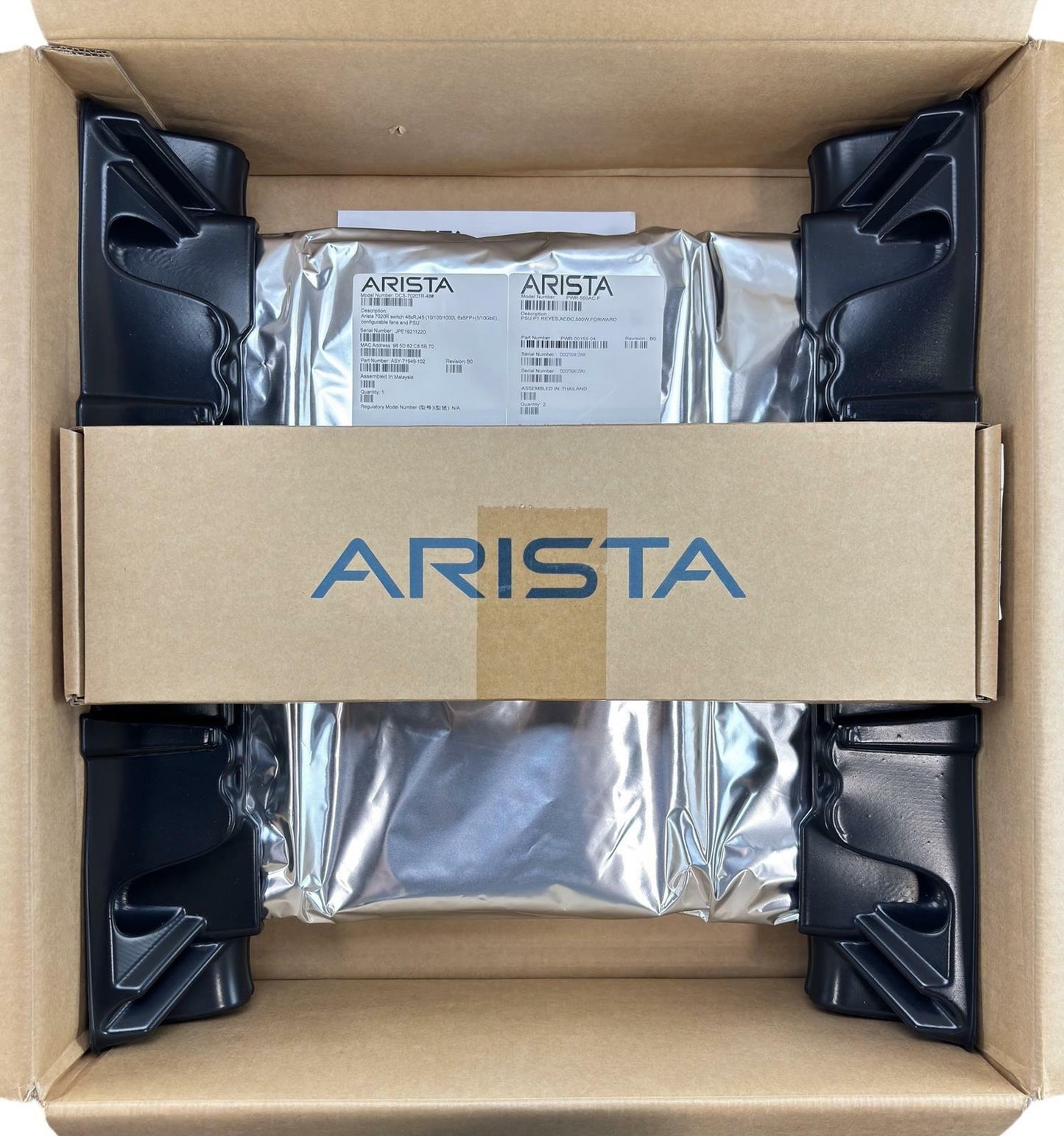 NEW - Arista DCS-7020TR-48-R Network Switch + Rail Accessory Kit 00985-03