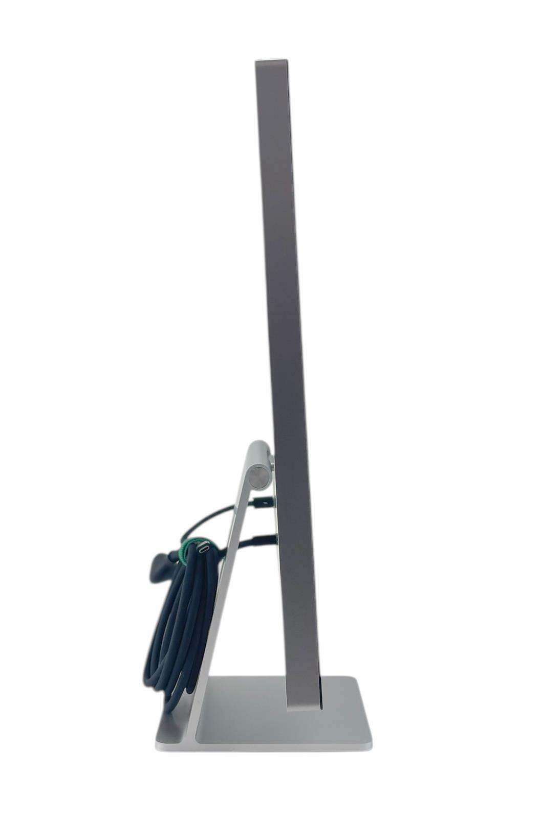 Apple Studio Display A2525 27" 5K Retina (5120x2880) Standard Glass Display