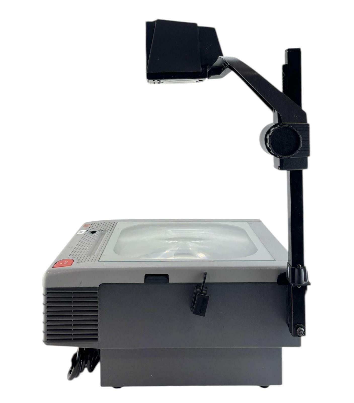 3M 9100 Overhead Classroom Projector w/ 1x Bulb
