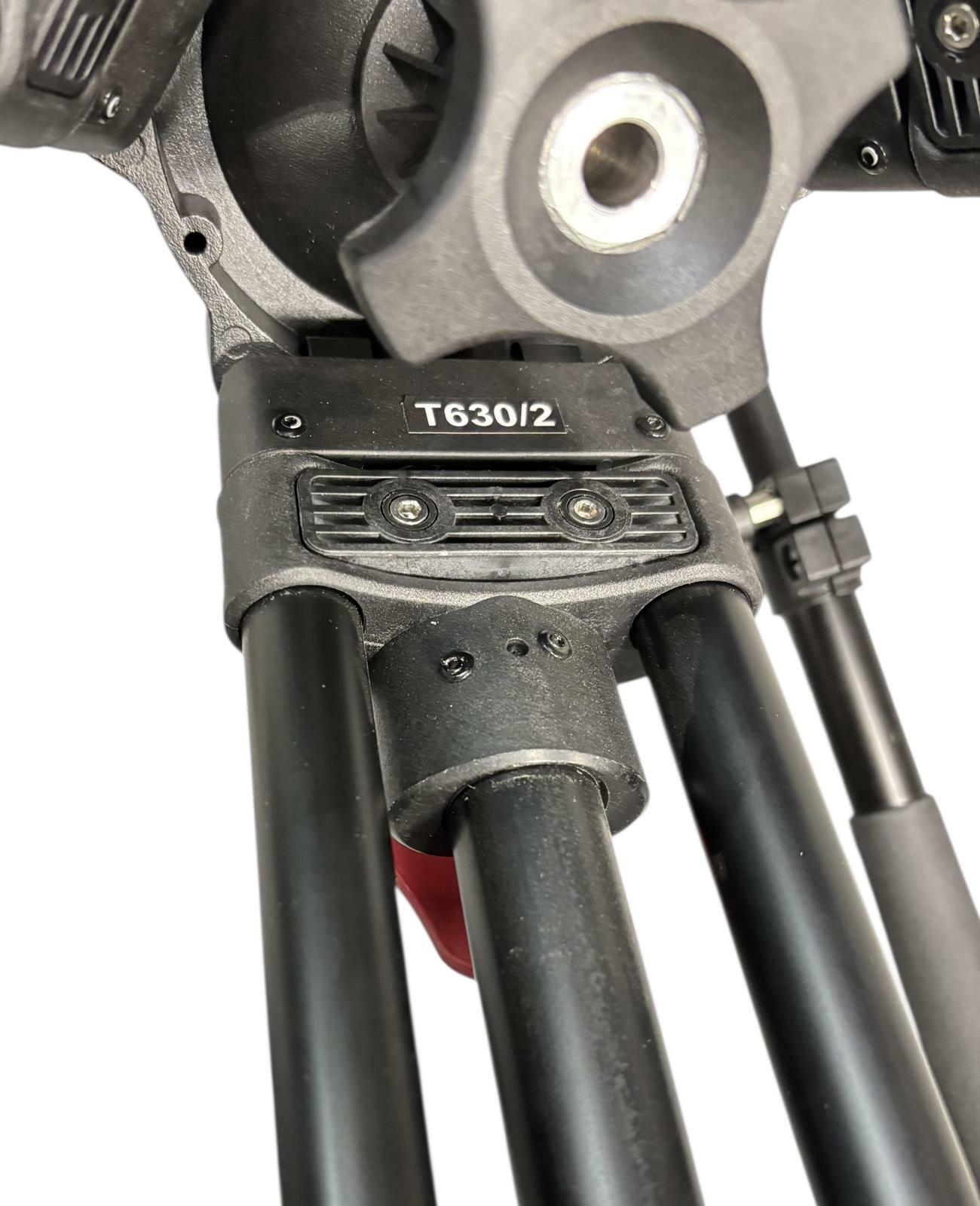 Cartoni Focus 8 FS5502 Fluid Head Ultra-Lite Red Lock Tripod w/ Spreader - READ