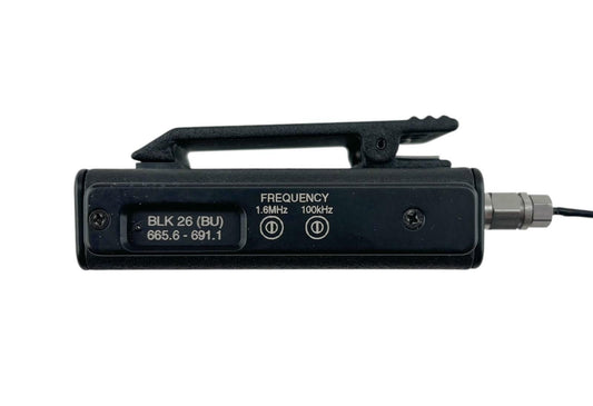 Lectrosonics UM400 Block 26 (Blue) 665.6-691.1 MHz Belt Pack UHF Transmitter